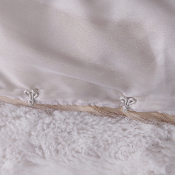 GB FUR VEST . - Picture 14 of 14